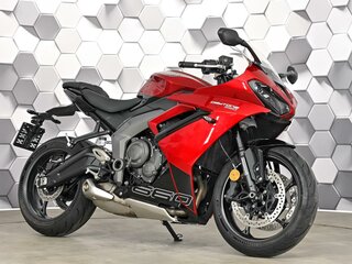 Triumph Daytona 660