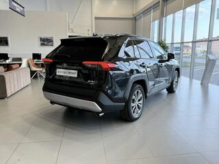 2023 Toyota RAV4 V (XA50), чёрный, 3590000 рублей, вид 5