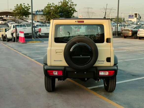 2025 Suzuki Jimny IV, бежевый, 3090000 рублей - вид 5