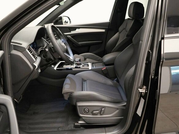 2024 Audi Q5 40 TDI II (FY) Рестайлинг, чёрный, 5900000 рублей - вид 6