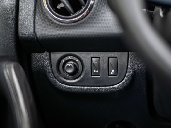 2018 Renault Logan Stepway II Рестайлинг, красный, 988000 рублей - вид 8