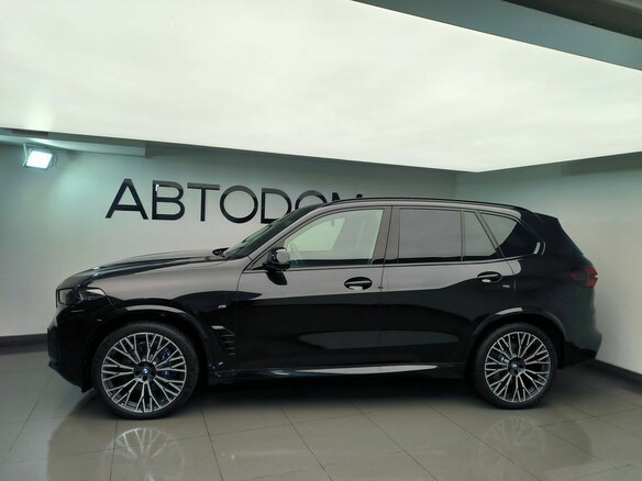 2026 BMW X5 30d IV (G05/G18) Рестайлинг, чёрный, 16100000 рублей - вид 1