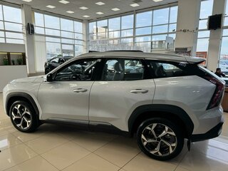 2026 Geely Atlas II, серебристый, 3449990 рублей, вид 2