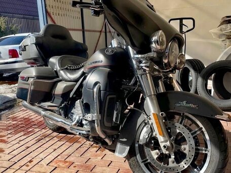 2018 Harley-Davidson Ultra Limited, серый, 1690000 рублей, вид 1