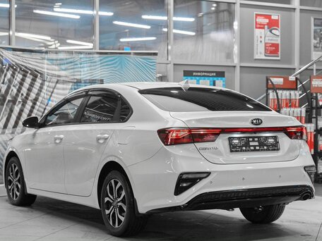 2021 Kia Cerato IV, белый, 1399000 рублей, вид 4
