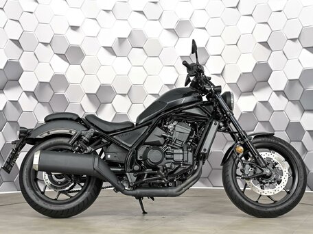 2021 Honda CMX 1100 Rebel, серый, 1077000 рублей, вид 3