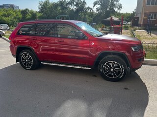 2017 Jeep Grand Cherokee IV (WK2) Рестайлинг, красный, 4500000 рублей, вид 3