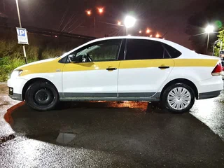 2019 Volkswagen Polo V Рестайлинг, белый, 500000 рублей, вид 3