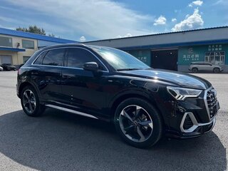 2022 Audi Q3 35 TFSI II (F3), чёрный, 2245000 рублей, вид 3