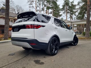 2025 Land Rover Discovery P300 V Рестайлинг, белый, 6590000 рублей, вид 5