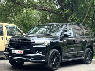 2014 Toyota Land Cruiser 200 Series Рестайлинг 1, чёрный, 4750000 рублей, вид 1
