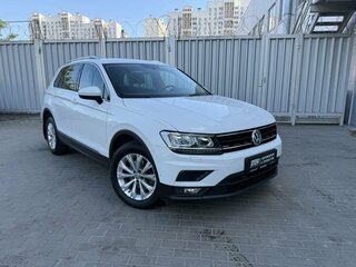 2017 Volkswagen Tiguan II, белый, 1995000 рублей, вид 3