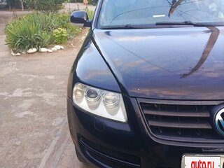 2004 Volkswagen Touareg I, чёрный, 600000 рублей, вид 2