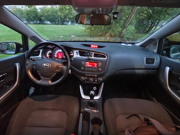 2015 Kia Ceed II, серый, 1400000 рублей - вид 14