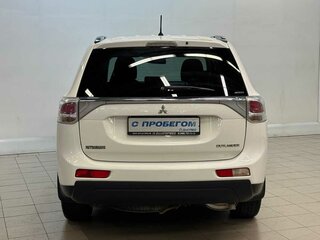 2012 Mitsubishi Outlander III, белый, 1220000 рублей, вид 3