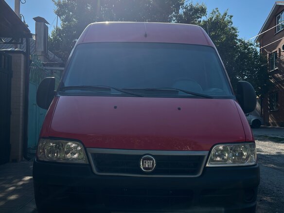 2011 Fiat Professional Ducato, красный, 1300000 рублей - вид 1