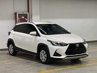 2022 Toyota Yaris L XP150 Рестайлинг, белый, 1389000 рублей, вид 3