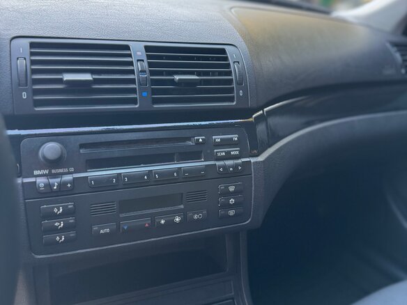 2002 BMW 3 серии N42 316i IV (E46) Рестайлинг, серебристый, 530000 рублей - вид 21