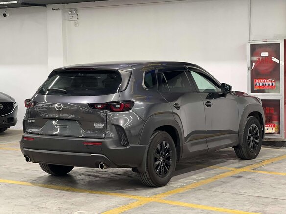 2025 Mazda CX-50, серый, 2980000 рублей - вид 12
