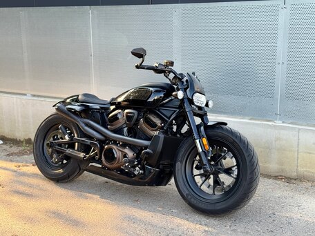 2021 Harley-Davidson Sportster S, чёрный, 1290000 рублей, вид 3