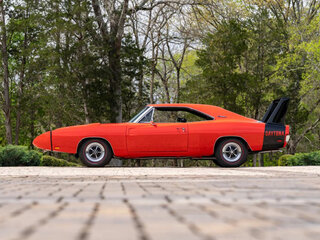1969 Dodge Charger Daytona I, красный, 37000000 рублей, вид 2