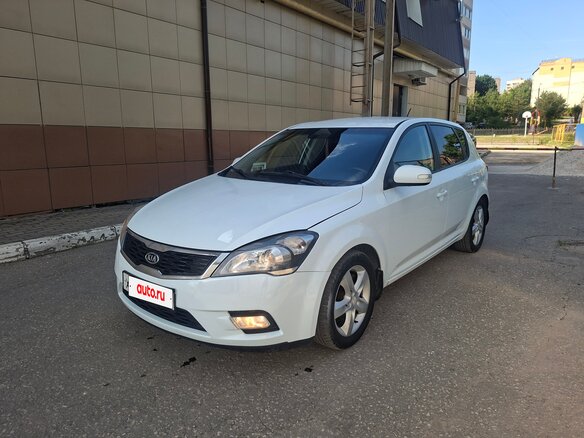 2011 Kia Ceed I Рестайлинг, белый