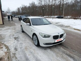 2011 BMW 5 серии Gran Turismo 535i xDrive VI (F10/F11/F07), белый, 1150000 рублей, вид 2