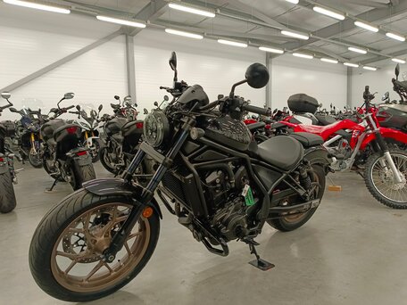 2024 Honda CMX 1100 Rebel, серый, 1180000 рублей, вид 5