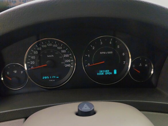 2005 Jeep Grand Cherokee III (WK), коричневый, 950000 рублей - вид 5
