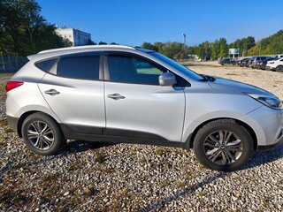 2013 Hyundai ix35 I Рестайлинг, серебристый, 1200000 рублей, вид 2