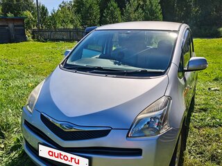 2005 Toyota Ractis I, серебристый, 630000 рублей, вид 1