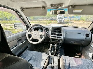 2012 Nissan NP300, белый, 1100000 рублей, вид 1