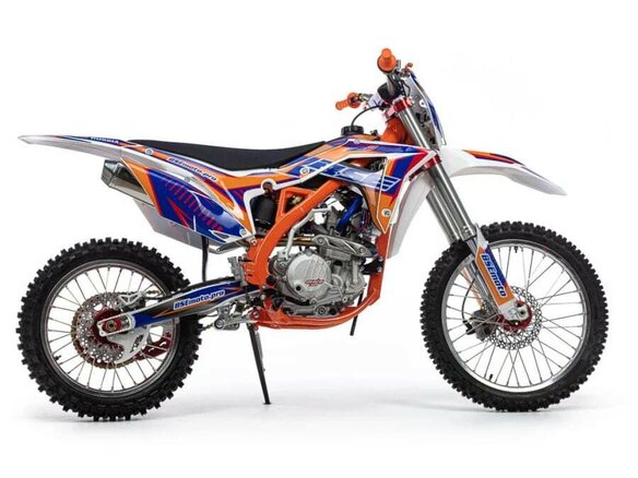 2026 BSE Z8, оранжевый, 267900 рублей