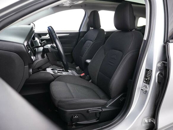 2019 Ford Focus Active IV, серебристый - вид 10