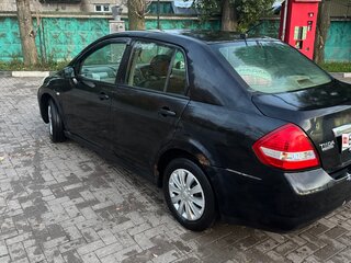 2004 Nissan Tiida Latio I, чёрный, 450000 рублей, вид 5