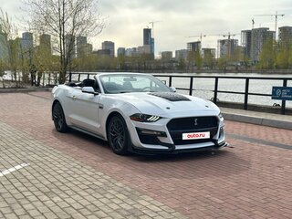 2019 Ford Mustang VI Рестайлинг, белый, 3688000 рублей, вид 1