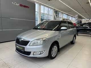 2012 Skoda Fabia II Рестайлинг, серебристый, 679000 рублей, вид 1