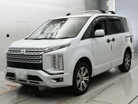 Mitsubishi Delica D:5 I Рестайлинг