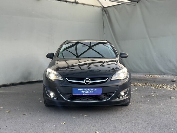2013 Opel Astra J Рестайлинг, чёрный, 780000 рублей - вид 2