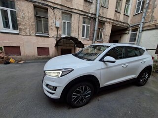2018 Hyundai Tucson III Рестайлинг, белый, 2500000 рублей, вид 1