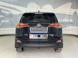 2017 Toyota RAV4 IV (XA40) Рестайлинг, чёрный, 2300000 рублей, вид 4