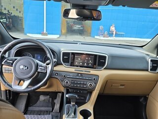 2019 Kia Sportage IV Рестайлинг, белый, 2450000 рублей, вид 5