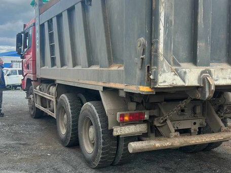 2022 Shacman (Shaanxi) SX3254, красный, 3329000 рублей, вид 4