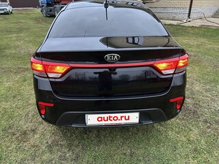 2018 Kia Rio IV, чёрный, 1350000 рублей, вид 4