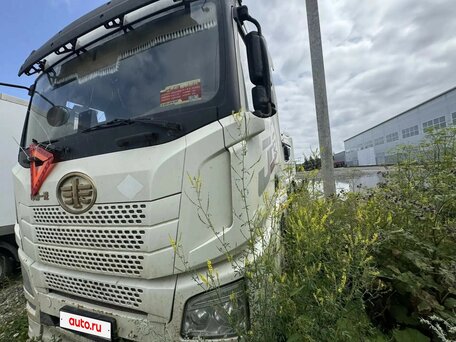 2022 FAW J6 CA4251, белый, 5090000 рублей, вид 3