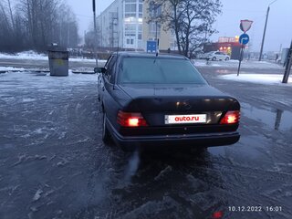 1987 Mercedes-Benz W124 300, коричневый, 750000 рублей, вид 4