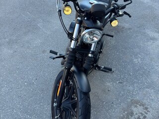 2020 Harley-Davidson Sportster 883, чёрный, 930000 рублей, вид 5