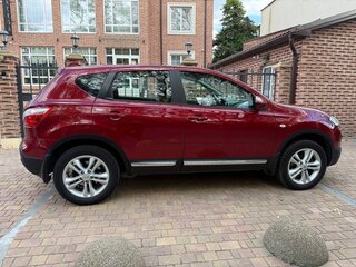 2010 Nissan Qashqai I Рестайлинг, красный, 989000 рублей, вид 4