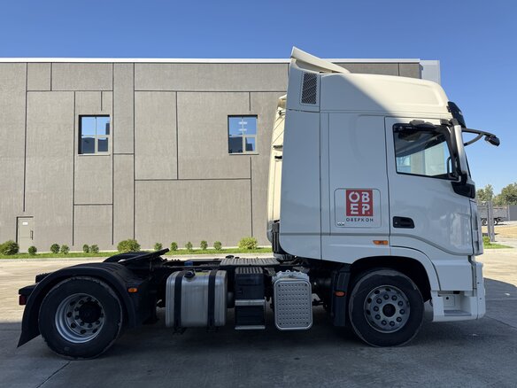 2024 Dongfeng GX, белый - вид 1