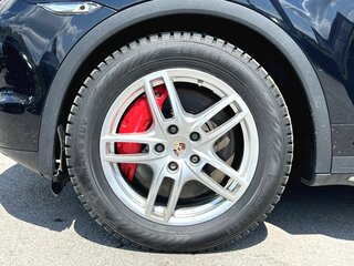 2011 Porsche Cayenne Turbo II (958), чёрный, 1900000 рублей, вид 4